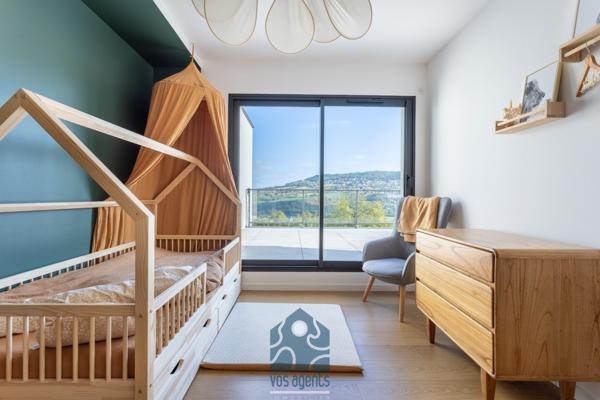 Villa 6 pièce(s) 4 chambre(s) 178 m²