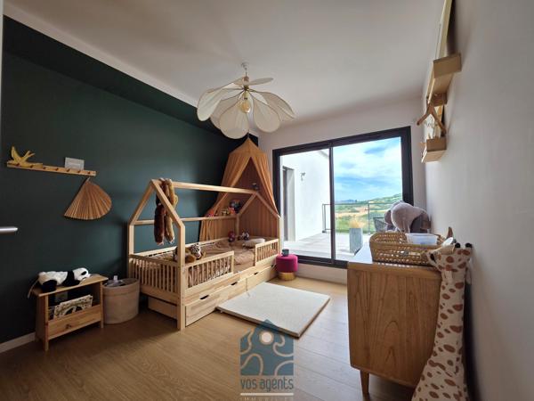 Villa 6 pièce(s) 4 chambre(s) 178 m²