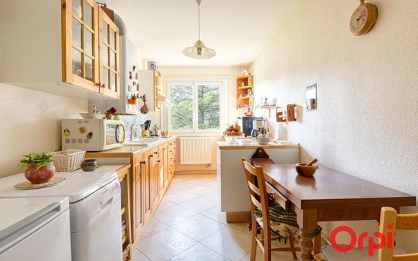 Appartement à vendre    3 pièces • 80,67 m2 Sainte-Foy-lès-Lyon