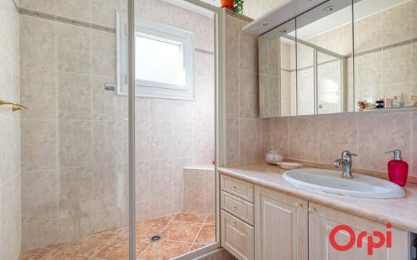 Appartement à vendre    3 pièces • 80,67 m2 Sainte-Foy-lès-Lyon