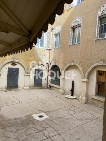 Appartement 9 pièces 224.17 m2