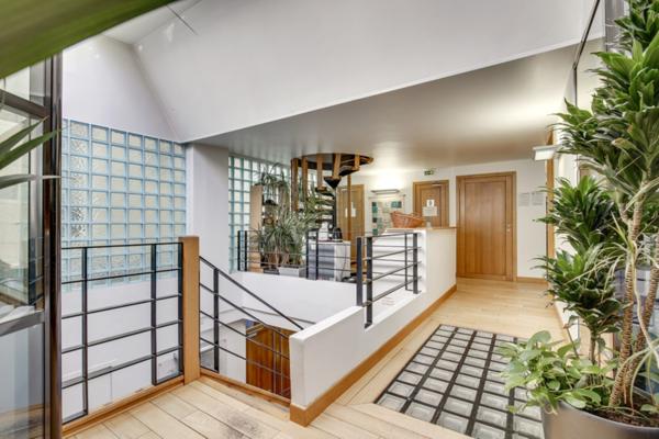 Bureaux atypiques à louer ou vendre à Levallois-Perret avec climatisation