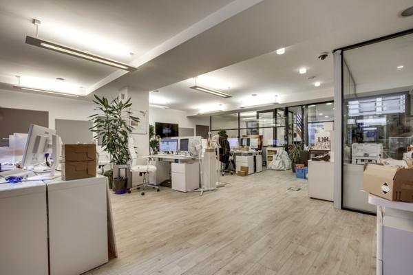Bureaux atypiques à louer ou vendre à Levallois-Perret avec climatisation