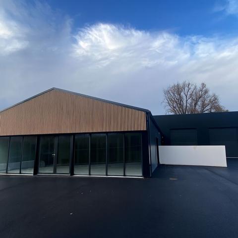 A LOUER - BUREAUX DE 113 M² - ZA DE KERFONTAINE PLUNERET
