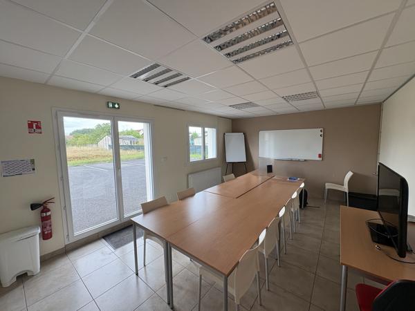 Bureaux à louer - Villemandeur (45) - 250 m2