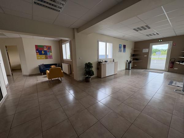 Bureaux à louer - Villemandeur (45) - 250 m2