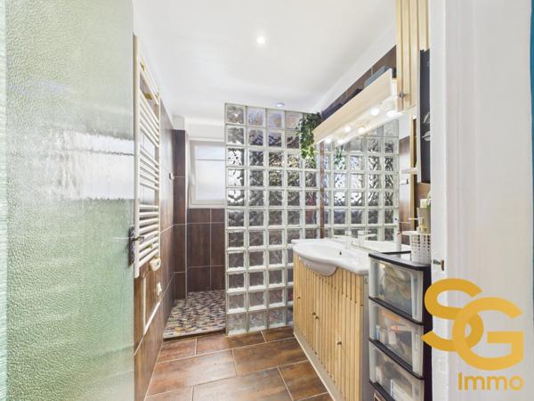 Appartement à TOULON (83200)