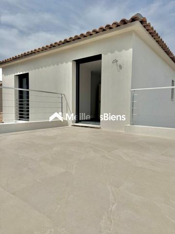 Maison neuve avec piscine