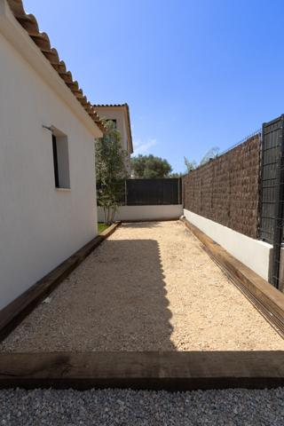 Maison neuve avec piscine