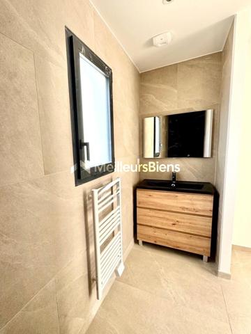 Maison neuve avec piscine