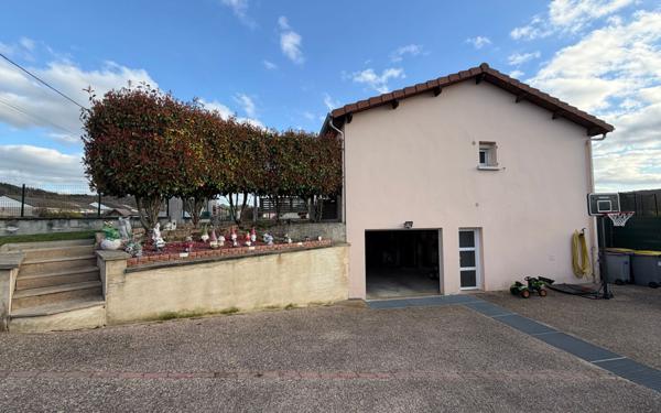 Maison à vendre    5 pièces •  Tronville-en-Barrois