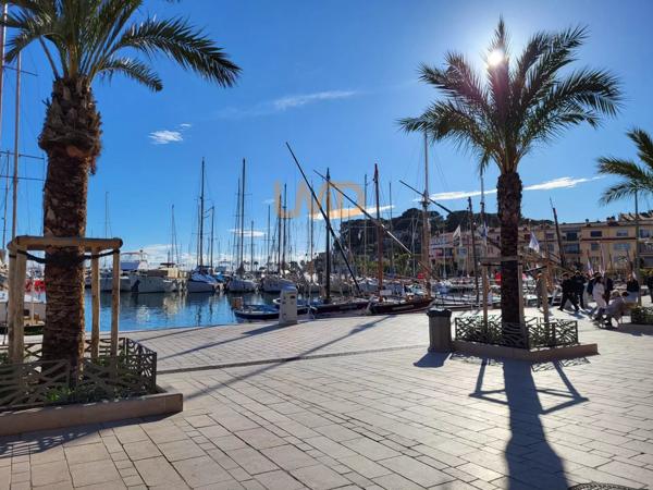 Appartement rénové proche centre ville et port