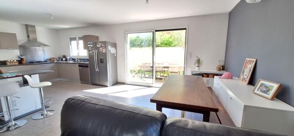 Maison contemporaine à vendre à Bourg-en-Bresse - Secteur Vennes, un havre de paix rare sur le marché