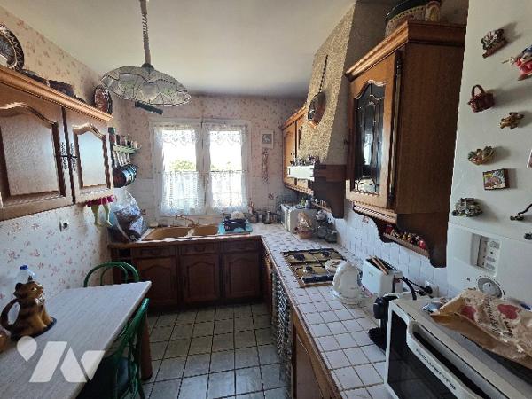 A MONTIGNY-LE-BRETONNEUX A VENDRE APPARTEMENT