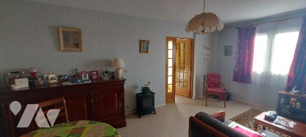 A MONTIGNY-LE-BRETONNEUX A VENDRE APPARTEMENT