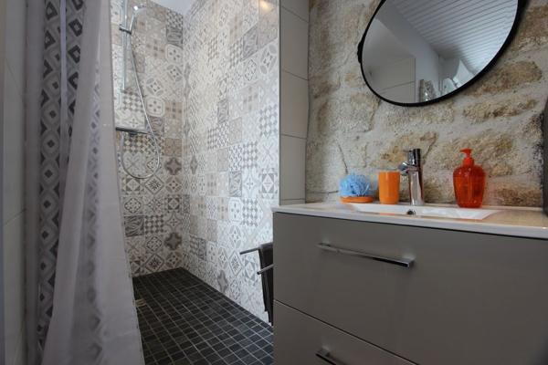 L'APPARTEMENT T2 DE CHARME & SON PATIO AVEC SPA, À FORTE RENTABILITÉ LOCATIVE SAISONNIÈRE. - A QUIMPER Quimper CENTRE Quimper PROCHE CENTRE