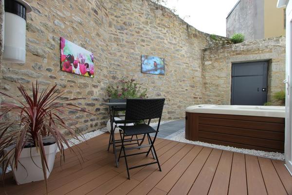 L'APPARTEMENT T2 DE CHARME & SON PATIO AVEC SPA, À FORTE RENTABILITÉ LOCATIVE SAISONNIÈRE. - A QUIMPER Quimper CENTRE Quimper PROCHE CENTRE