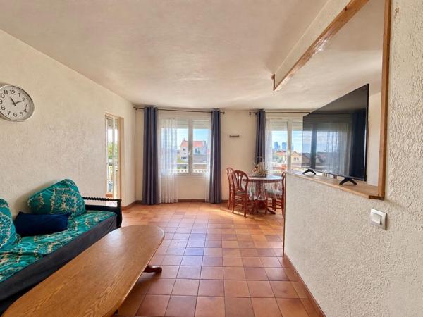 2 PIECES 54 m² - BALCON - BOX - CAVE - VUE DEGAGEE PLEIN SUD
