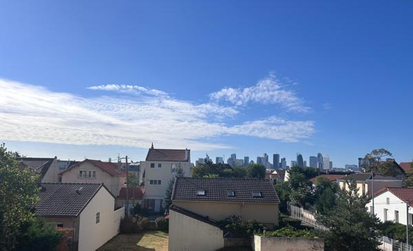 2 PIECES 54 m² - BALCON - BOX - CAVE - VUE DEGAGEE PLEIN SUD