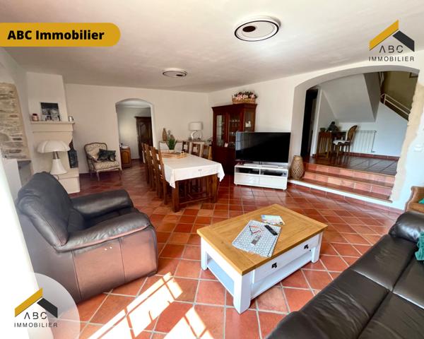 Piolenc (84420) Piolenc - Mas de 155M2 avec piscine, vue et grand terrain