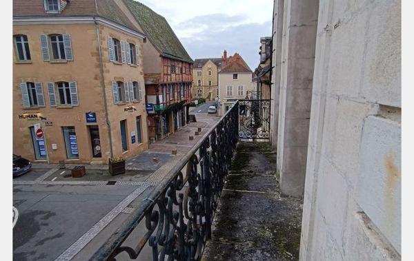 Vente Immeuble Duplex rénové(e) La chatre   