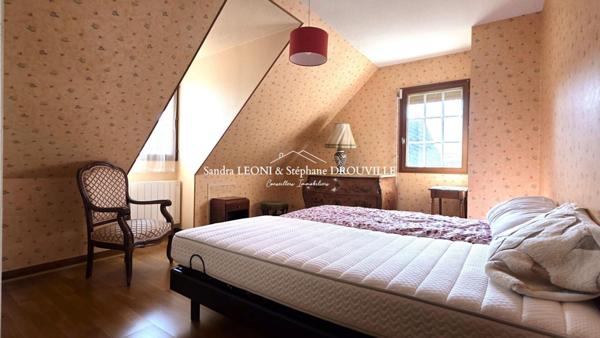 PROCHE MAINTENON CHARMANTE MAISON 4 CHAMBRES 144 m2