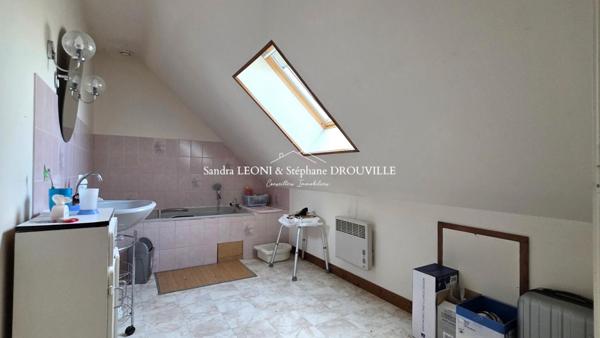 PROCHE MAINTENON CHARMANTE MAISON 4 CHAMBRES 144 m2