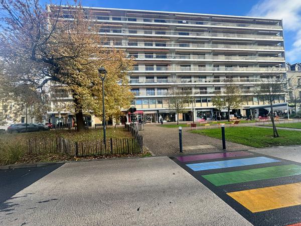 A VENDRE DANS UNE RESIDENCE DE STANDING AVEC ASCENSEUR APPARTEMENT DE 106m²