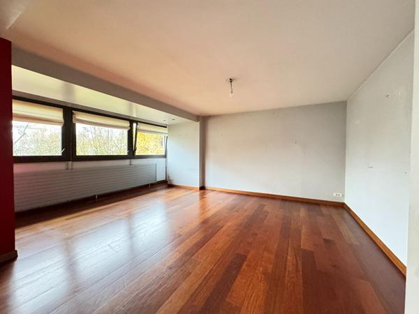 A VENDRE DANS UNE RESIDENCE DE STANDING AVEC ASCENSEUR APPARTEMENT DE 106m²