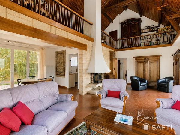 Maison vue lac, 5 chambres, grand terrain arboré
