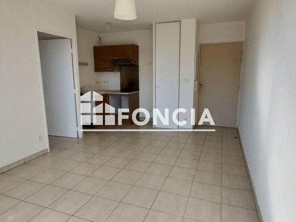 Location Appartement 2 pièces 32 m² - 1171 ROUTE DE L'AERODROME Montfavet 84140