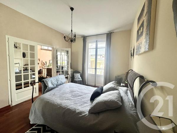 Appartement F4 à vendre  4 pièces - 94,46 m 2   DEAUVILLE  - 14