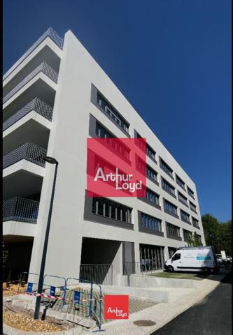 Bureaux à louer ou vendre à Echirolles visibilité Rocade Sud 3388m²