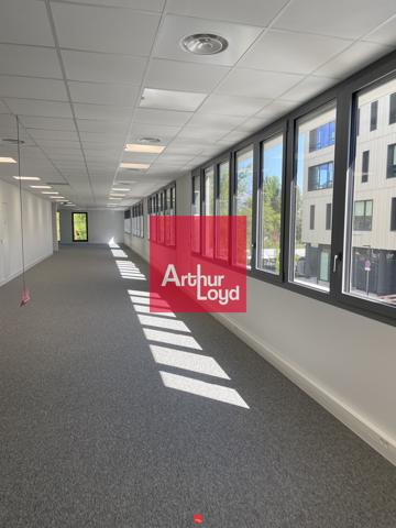 Bureaux à louer ou vendre à Echirolles visibilité Rocade Sud 3388m²
