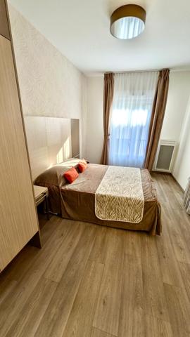 UZÈS centre ville-Appartement 33m2 + 13m2 de terrasse A SAISIR !