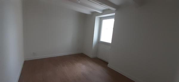 A LOUER - HERBIGNAC - Maison 3 pièces 97m²