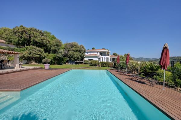 Vente Maison de luxe La Cadière-d'Azur 8 Pièces 800 m²