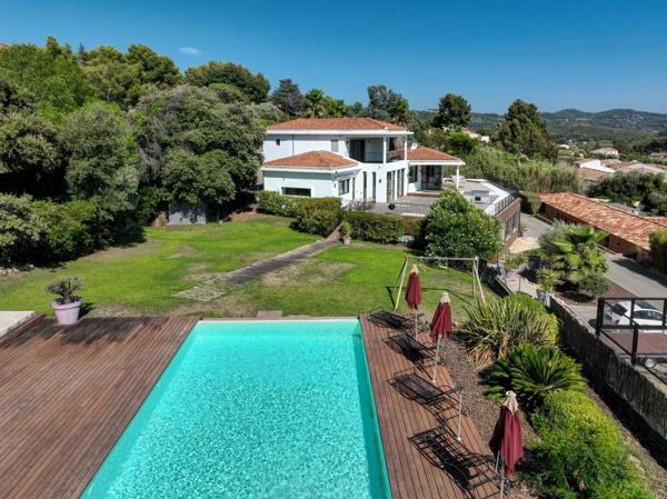 Vente Maison de luxe La Cadière-d'Azur 8 Pièces 800 m²