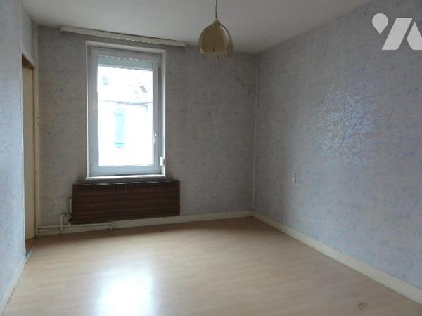 LONGLAVILLE - MAISON F4 80 M² A RENOVER