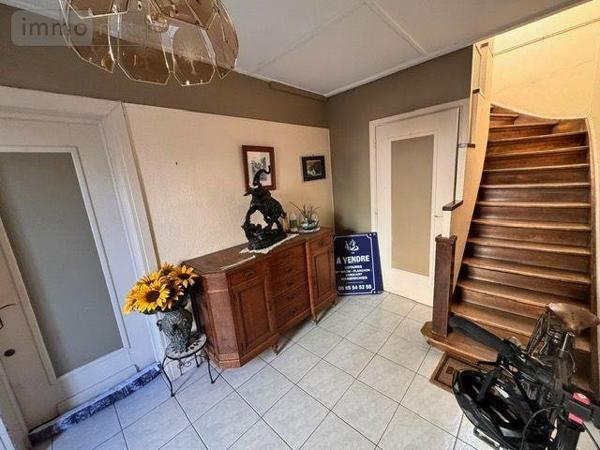 Immeuble à vendre à Lille dans le Nord (59000), ref : LC921