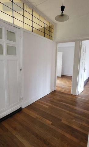 Immeuble à vendre à Lille dans le Nord (59000), ref : LC921