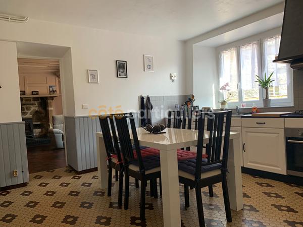 Vente Maison142 m² - 6 Pièces - MONTCUIT (50490)