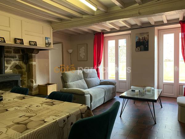 Vente Maison142 m² - 6 Pièces - MONTCUIT (50490)