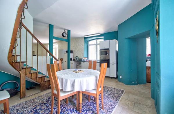 LAYRAC -Demeure de Prestige rénovée - 8 chambres dont 4 avec salle d'eau privatives, 540 m² sur Terrain de 2,4 ha