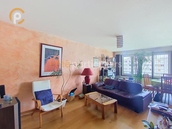 Vente
                Appartement73 m² - 3 Pièces -
                    PARIS (75013)