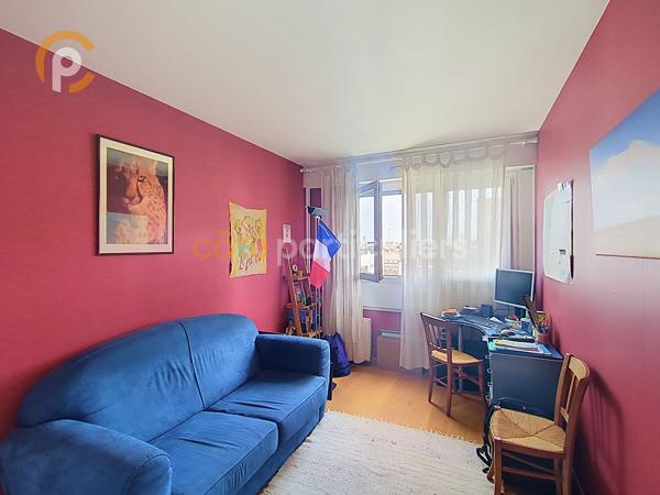 Vente
                Appartement73 m² - 3 Pièces -
                    PARIS (75013)