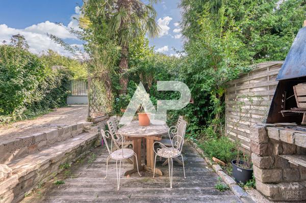 Maison Rueil Malmaison 4 pièce(s) 75m2 635 000 € **  - Référence  20108