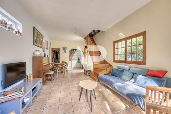Maison Rueil Malmaison 4 pièce(s) 75m2 635 000 € **  - Référence  20108