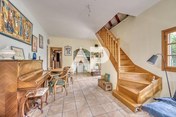 Maison Rueil Malmaison 4 pièce(s) 75m2 635 000 € **  - Référence  20108