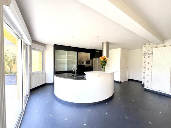 ENSEMBLE IMMOBILIER À SAINT-SAULVE – HABITATION & LOCAL PROFESSIONNEL & DOUBLE GARAGE
